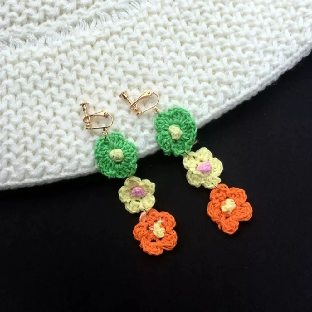 Retro Crochet Flower Earrings, orange - Picture 7 of 7
